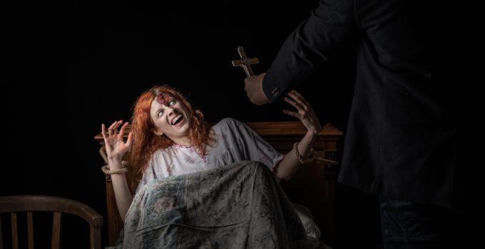 O que significa sonhar com exorcismo?